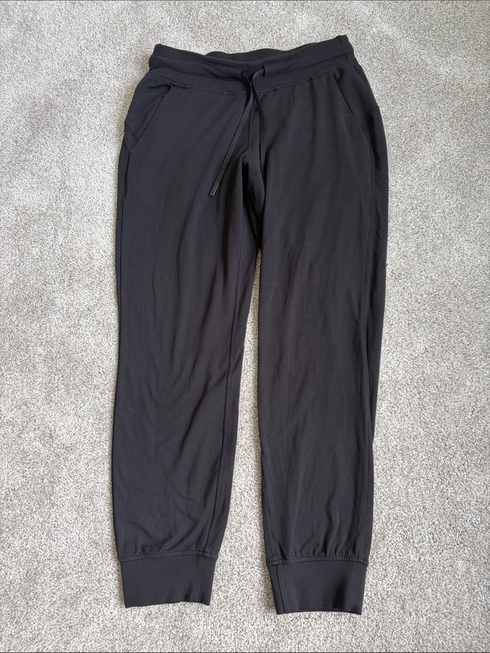 Lululemon Women's Black Jogger Pants with Drawstring Waist 6